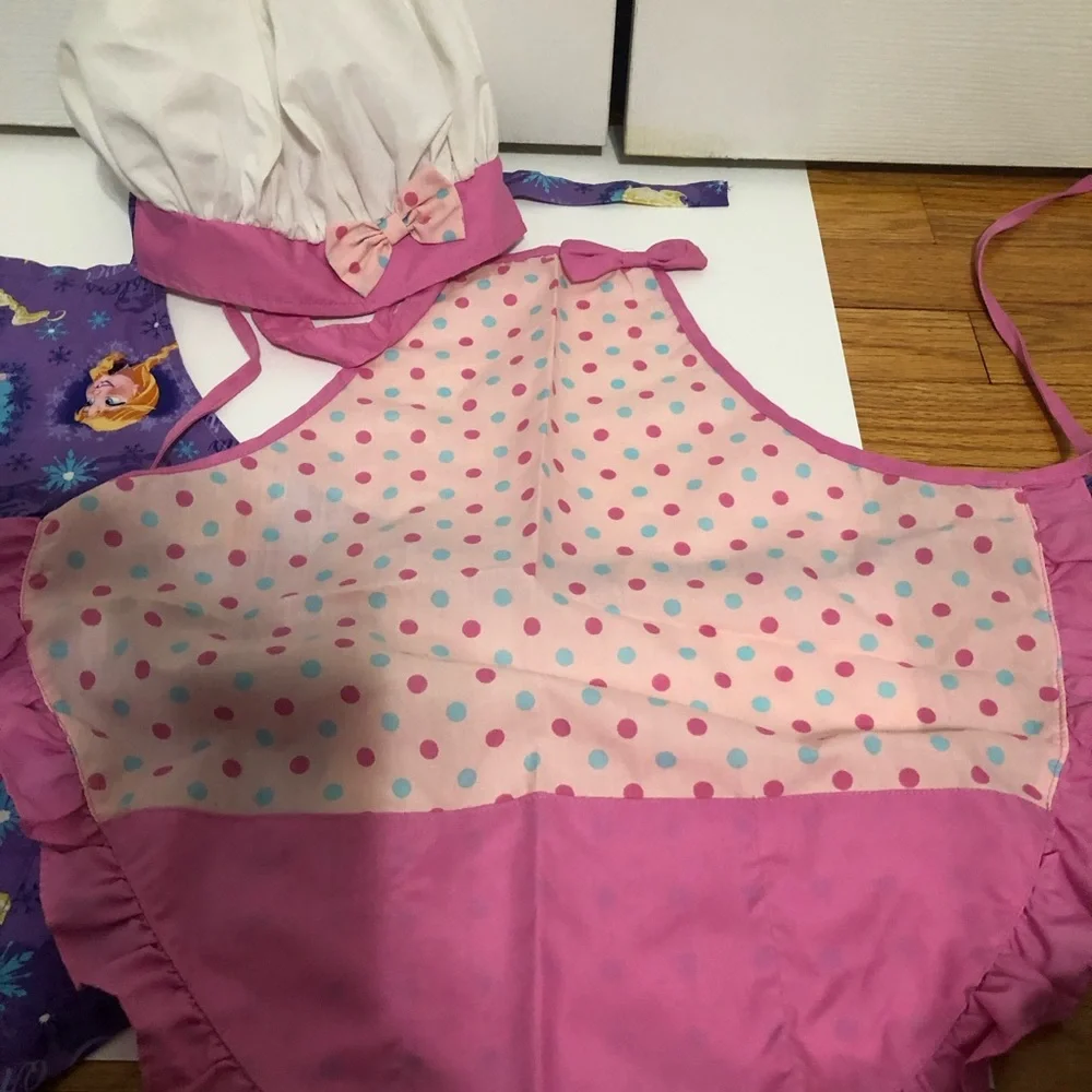 Handmade frozen Anna Elsa apron &‎ Pink Kids' Apron & hat Set cooking baking fun